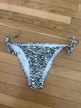 Hollister Swim Black & White Zebra Print String Bikini Bottoms Size Small